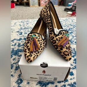 NEW Hush Puppies Leopard Tassel Flats – Size 7 (Never Worn)